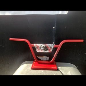 I am selling a pair of bars